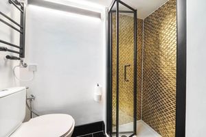 En Suite - click for photo gallery